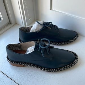 Matt Brendon Beautiful navy oxfords, chain link detail. Hand crafted in NYC
